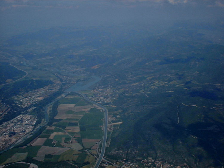 DSCF33.jpg (74210 octets)